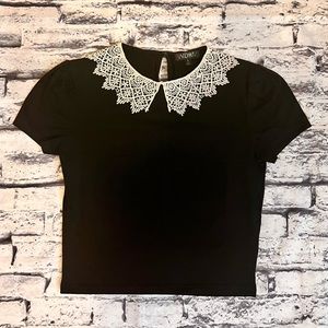 Widow blk crop top